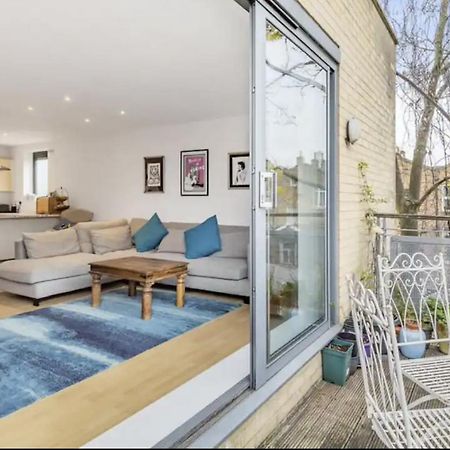 Spacious, Bright And Modern Flat In Holloway London Bagian luar foto