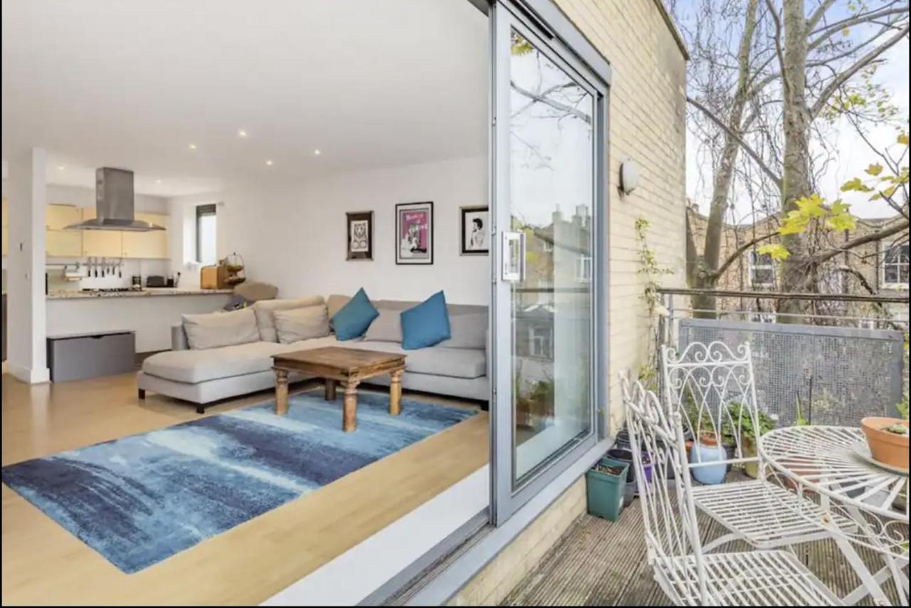 Spacious, Bright And Modern Flat In Holloway London Bagian luar foto